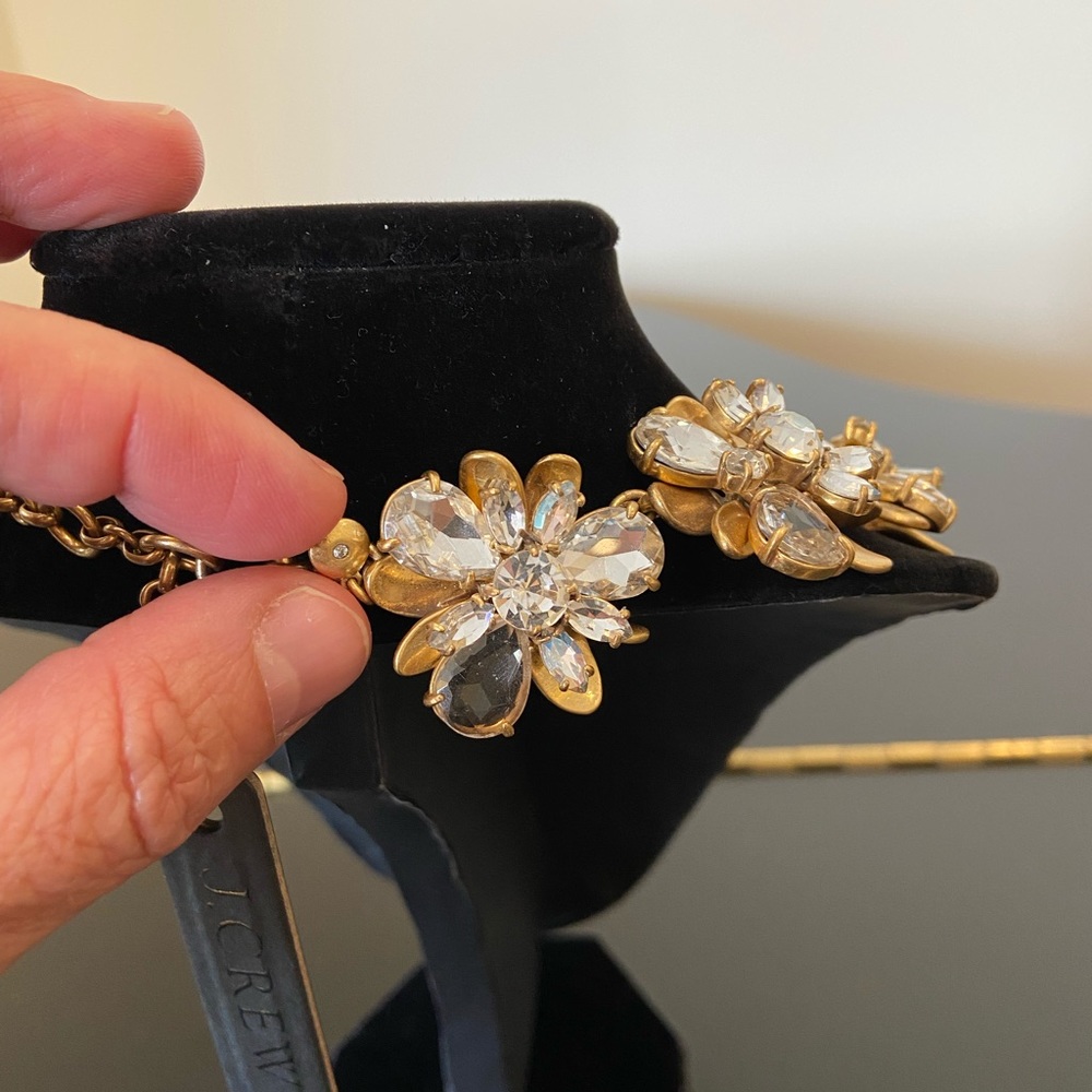 NWT luxe party authentic classic J. Crew flower bomb crystal statement necklace - Picture 9 of 17